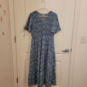 Polagram Blue Floral Smocked Waist Midi Dress